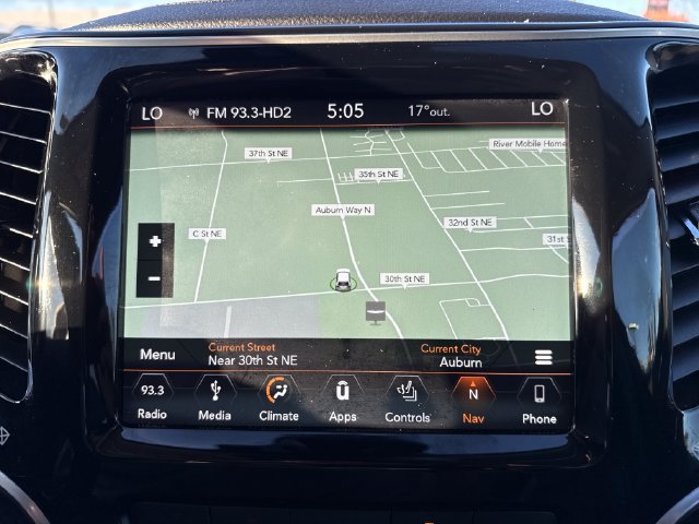 Used 2019 Jeep Cherokee Limited w/ Technology Group AWD/4WD image 23