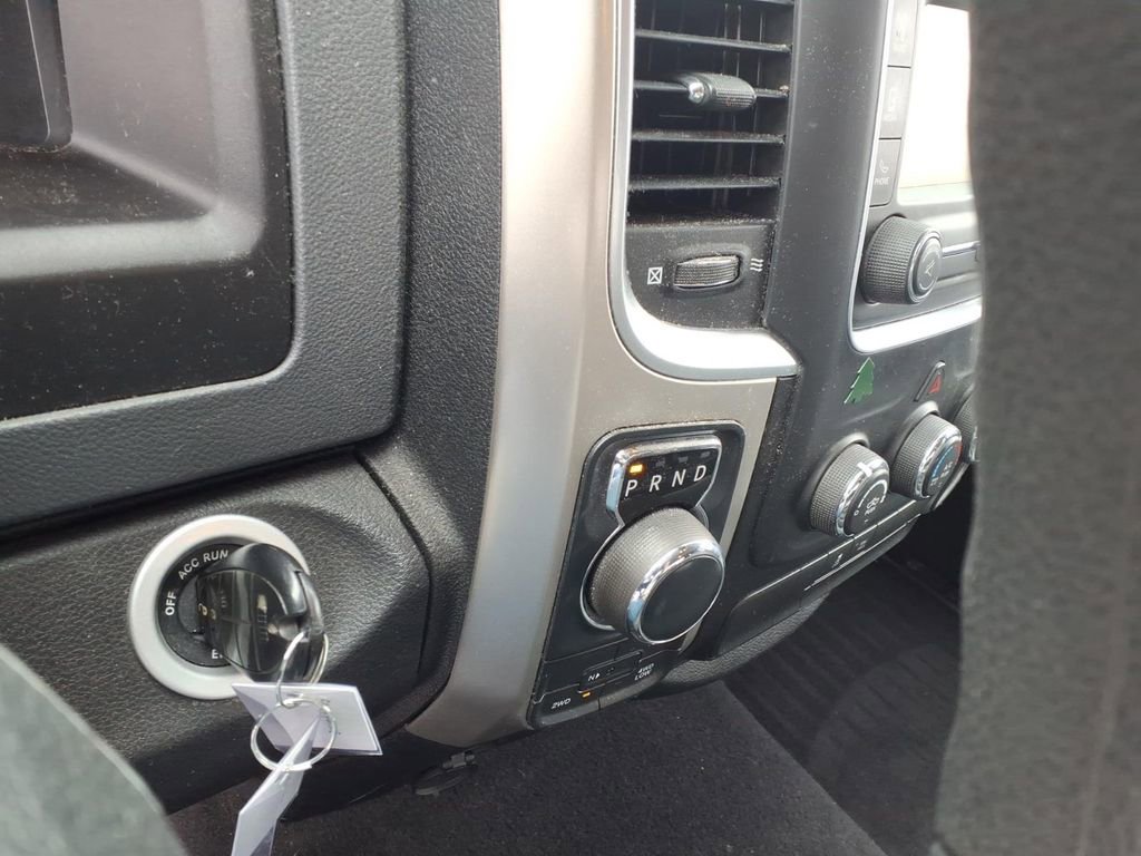 Used 2018 RAM 1500 Classic SLT image 22