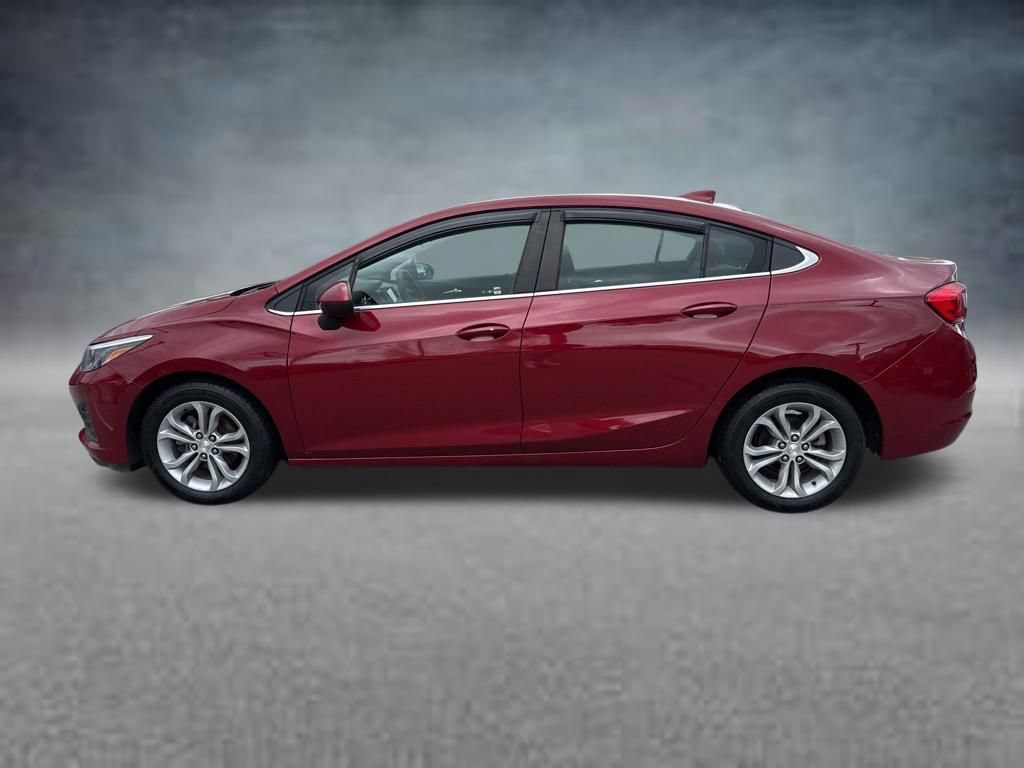 Used 2019 Chevrolet Cruze LT w/ Convenience Package FWD image 2