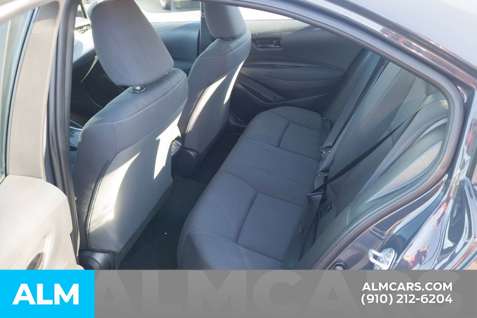 Used 2025 Toyota Corolla LE image 17