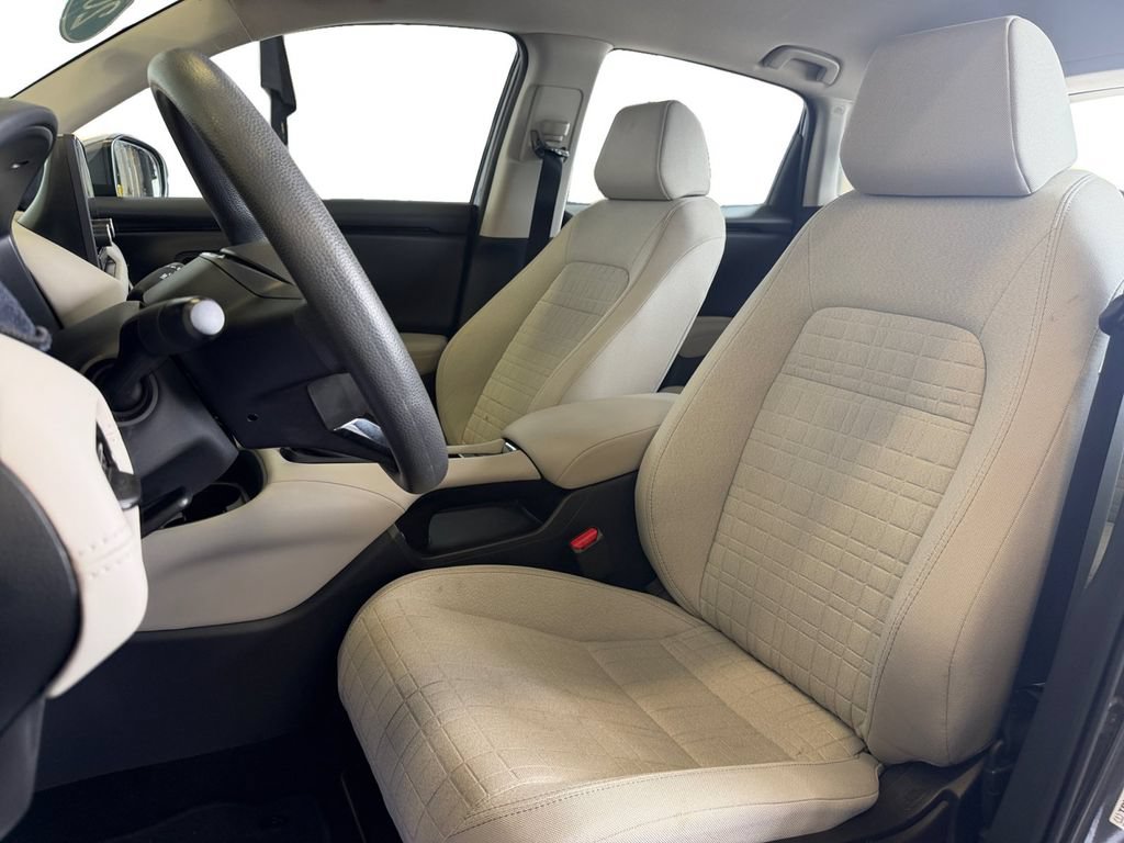 Used 2023 Honda HR-V LX image 24