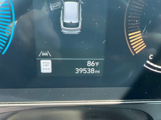 Used 2025 Hyundai Kona SEL FWD image 12