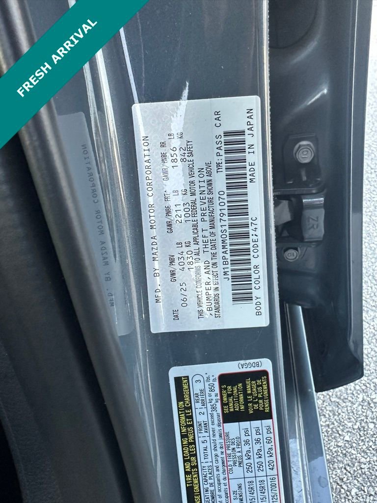 Used 2025 MAZDA MAZDA3 2.5 S Hatchback w/ Premium Pkg image 8