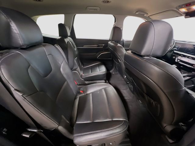 Certified 2023 Kia Telluride S image 30