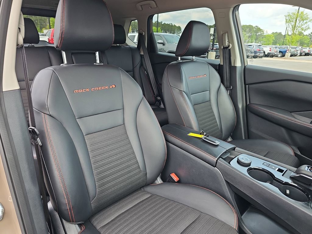 Used 2025 Nissan Rogue SV image 13