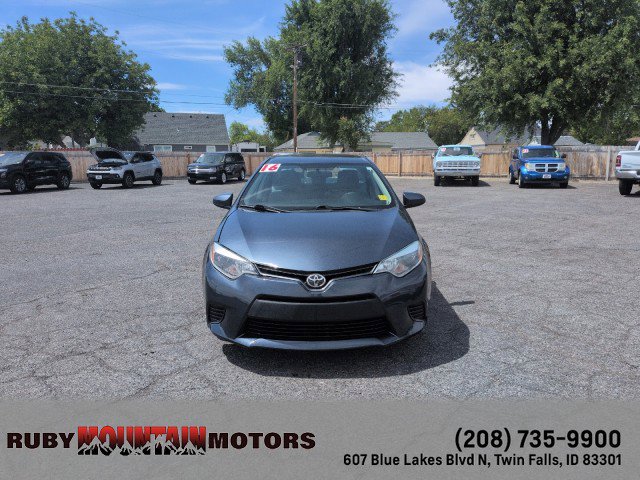 Used 2016 Toyota Corolla LE FWD image 2