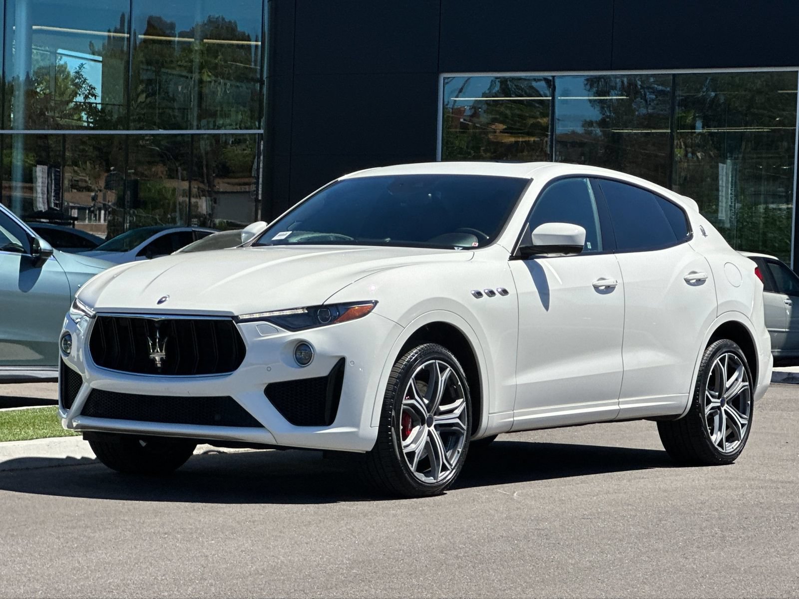 Used 2019 Maserati Levante GTS AWD/4WD image 7