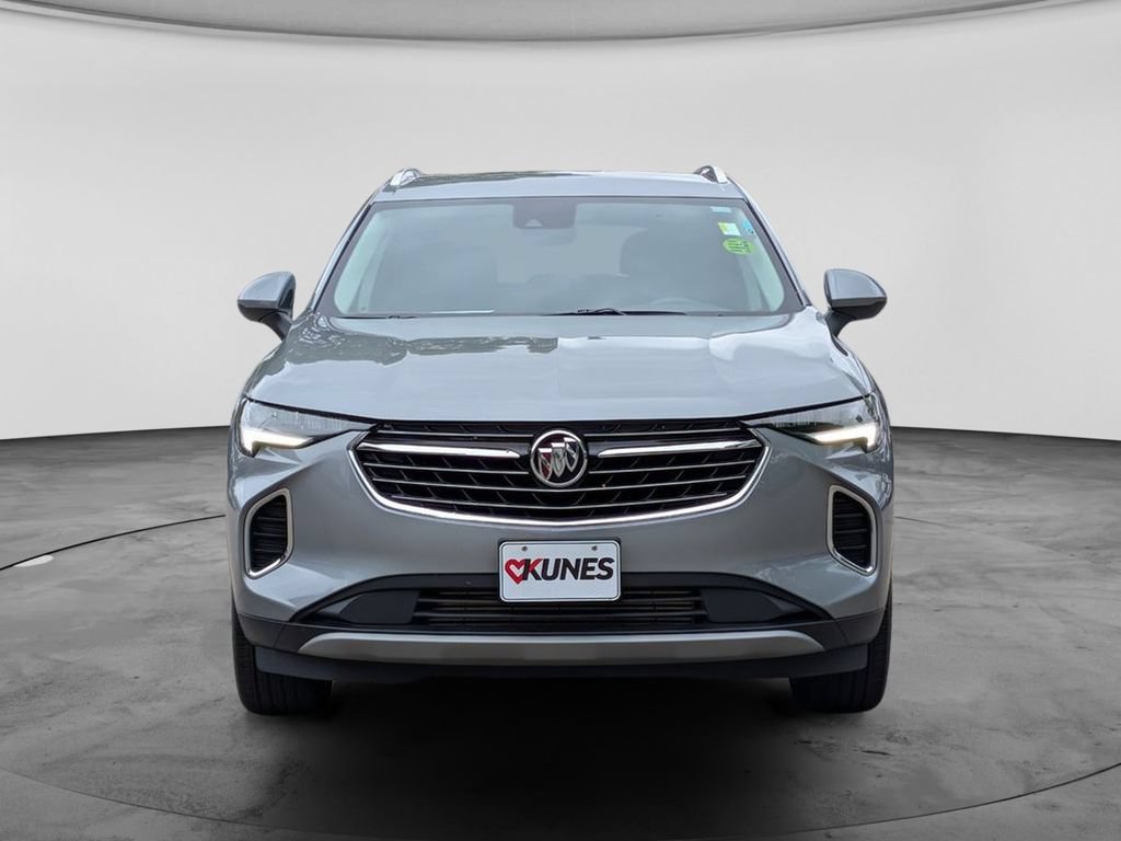 Used 2023 Buick Envision Essence AWD/4WD image 2