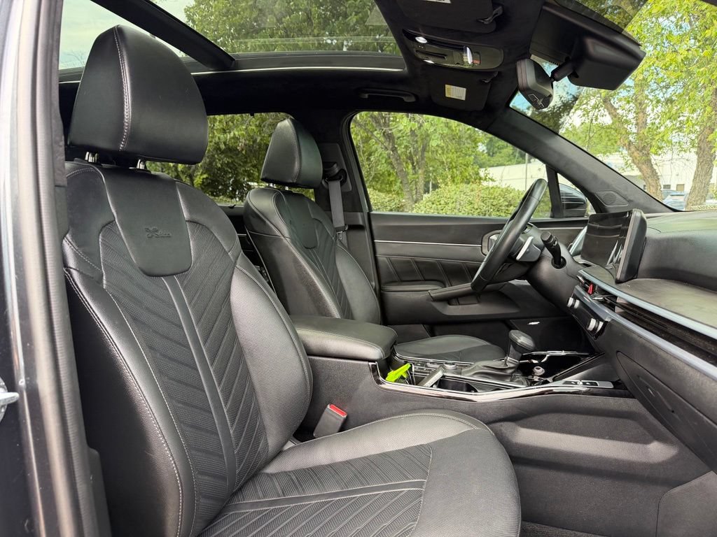 Certified 2025 Kia Sorento SX Prestige AWD/4WD image 37