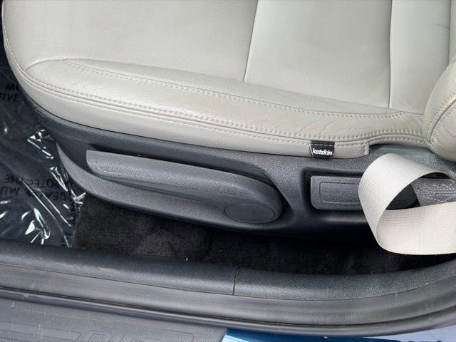 Used 2020 Kia Niro LXS FWD image 18