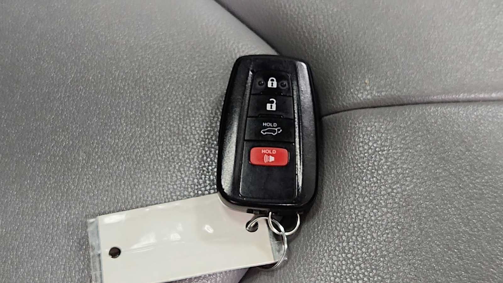 Certified 2022 Toyota Highlander XLE AWD/4WD image 33
