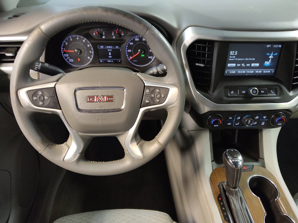 Used 2017 GMC Acadia SLE image 22