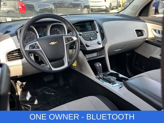 Used 2017 Chevrolet Equinox LT w/ Convenience Package FWD image 2