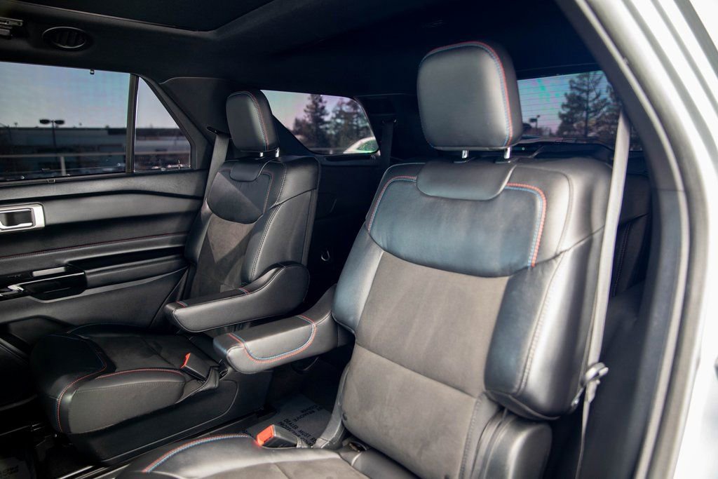 Used 2023 Ford Explorer ST w/ Equipment Group 401A image 11