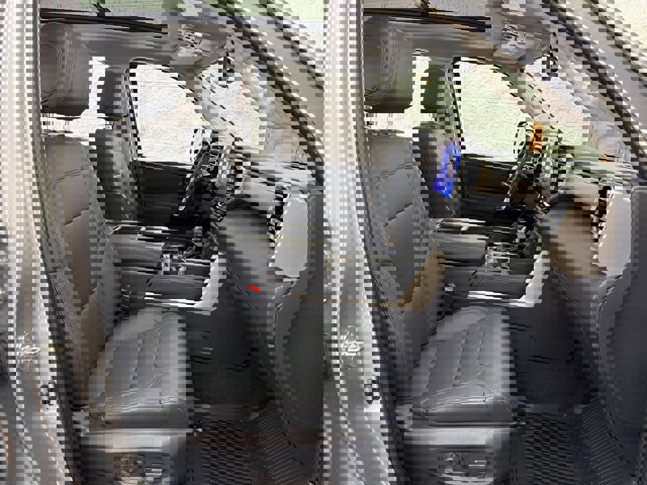 Used 2024 Toyota Tundra Limited image 53