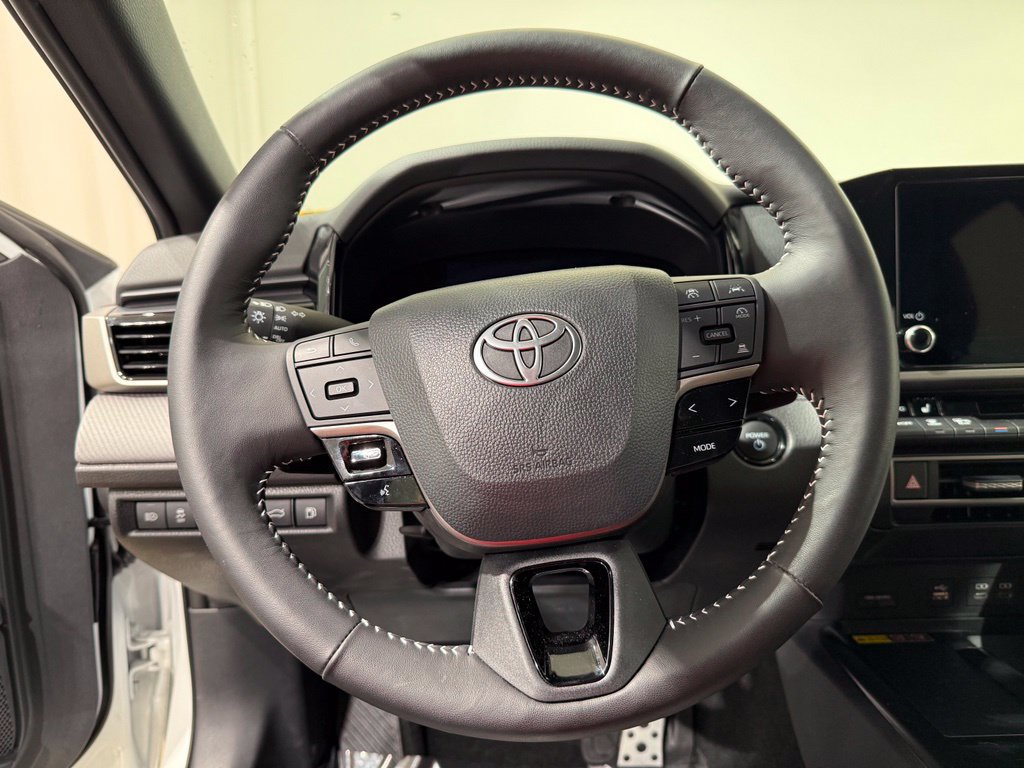 Used 2026 Toyota Camry SE w/ Convenience Package AWD/4WD image 21
