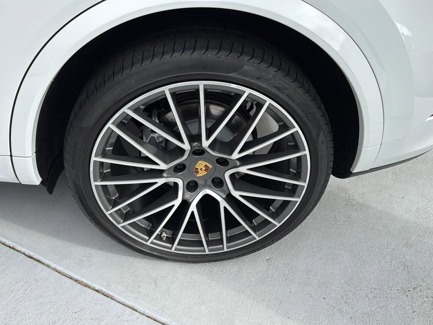 Used 2021 Porsche Cayenne Coupe image 34