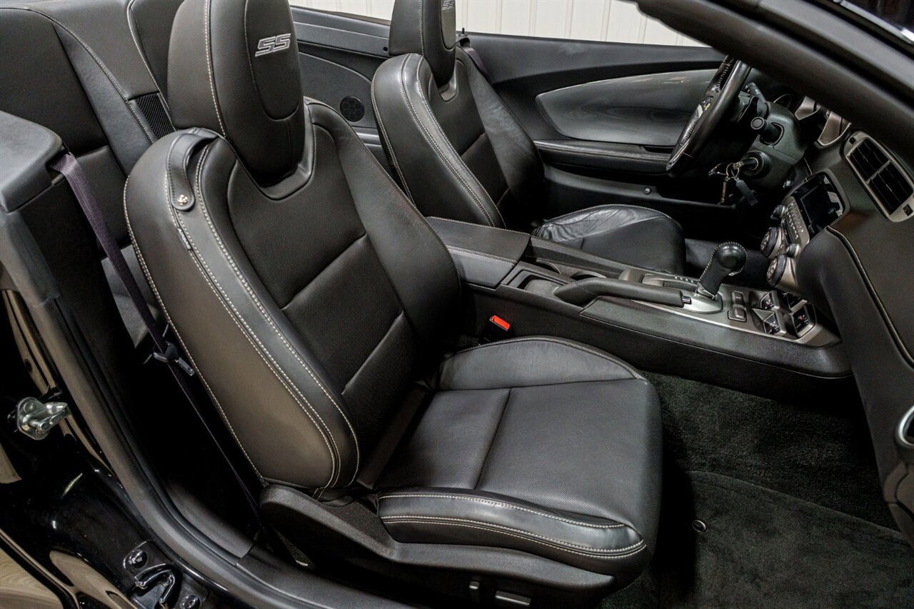 Used 2012 Chevrolet Camaro SS w/ Orange Stripe Package image 17