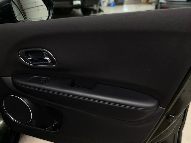 Used 2017 Honda HR-V EX image 27
