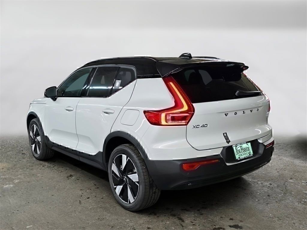 Certified 2024 Volvo XC40 Recharge Core w/ Protection Package Premier image 7