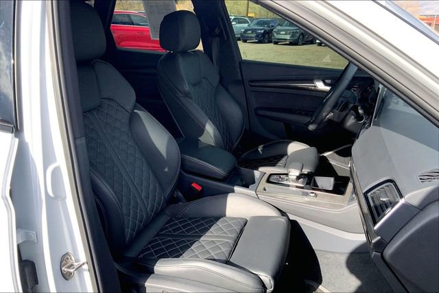 Certified 2025 Audi SQ5 Premium Plus image 7