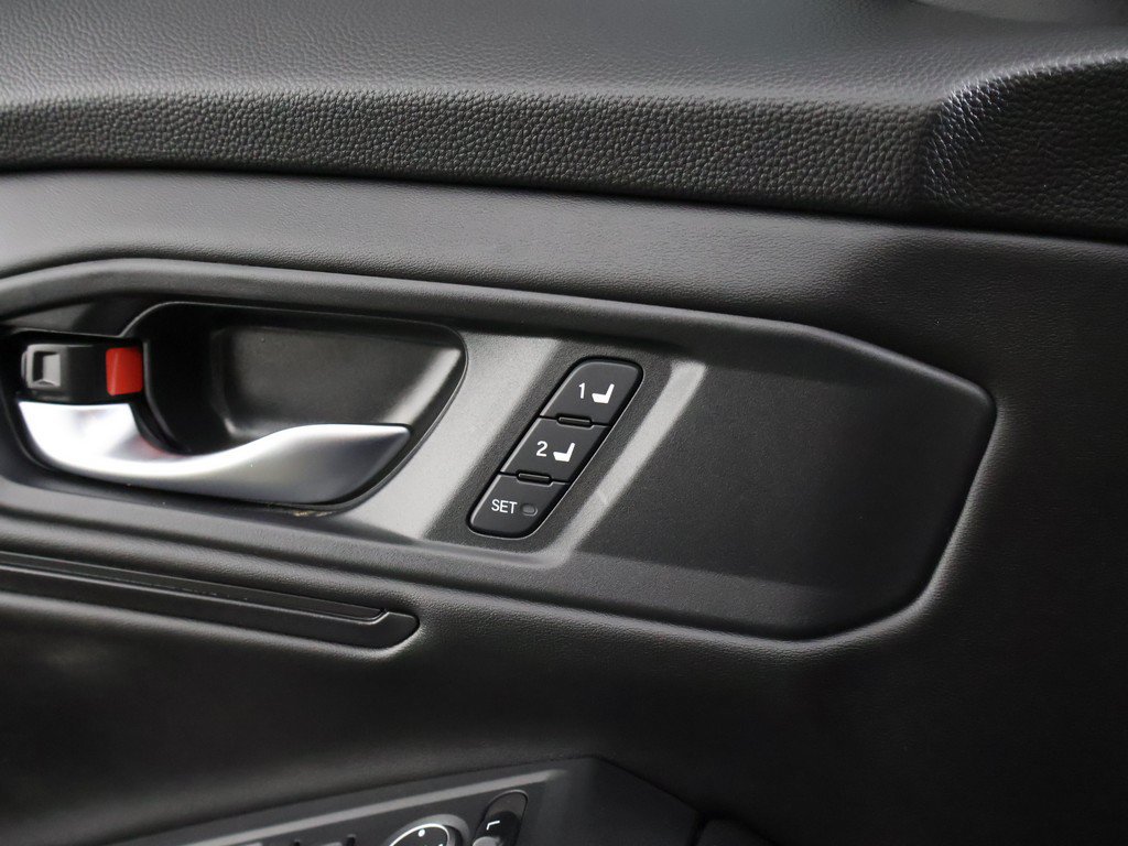 Used 2025 Honda Accord Sport image 36