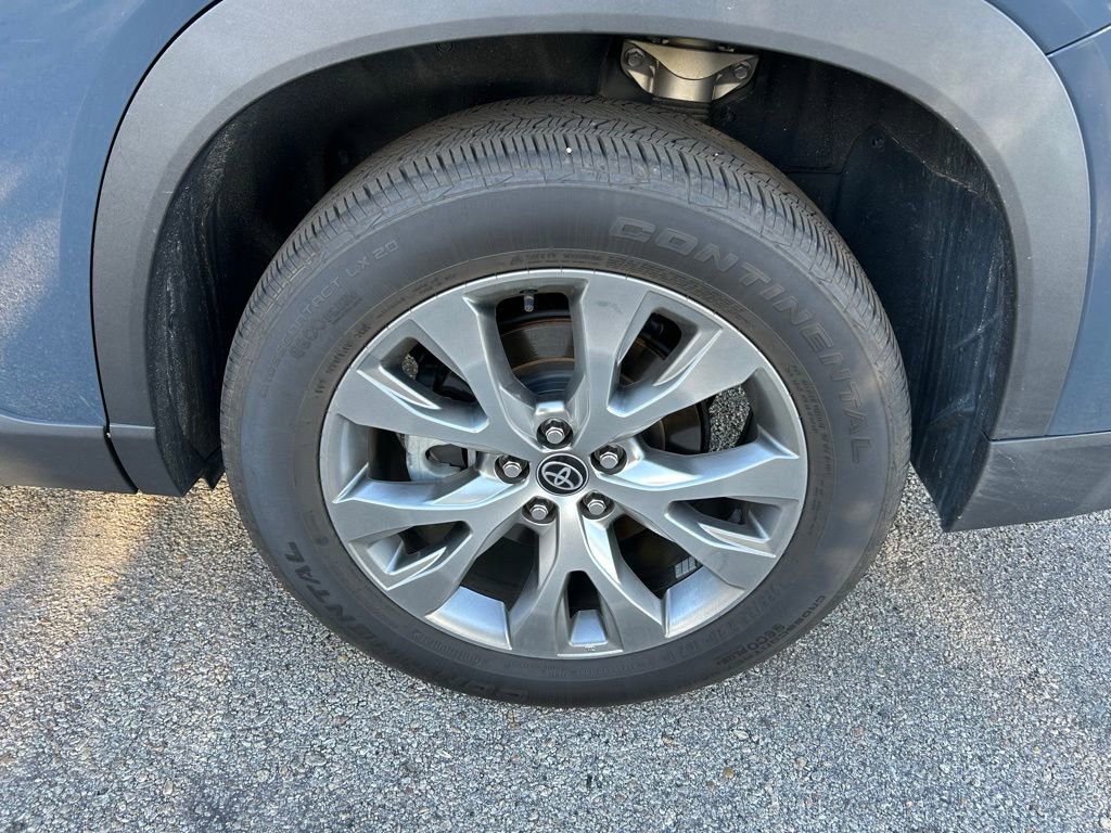 Used 2024 Toyota Grand Highlander Limited image 9