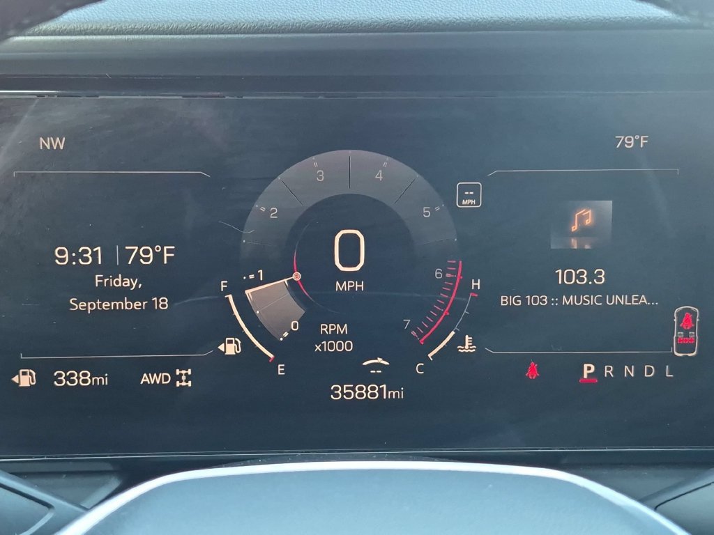 Used 2025 GMC Terrain Elevation AWD/4WD image 16