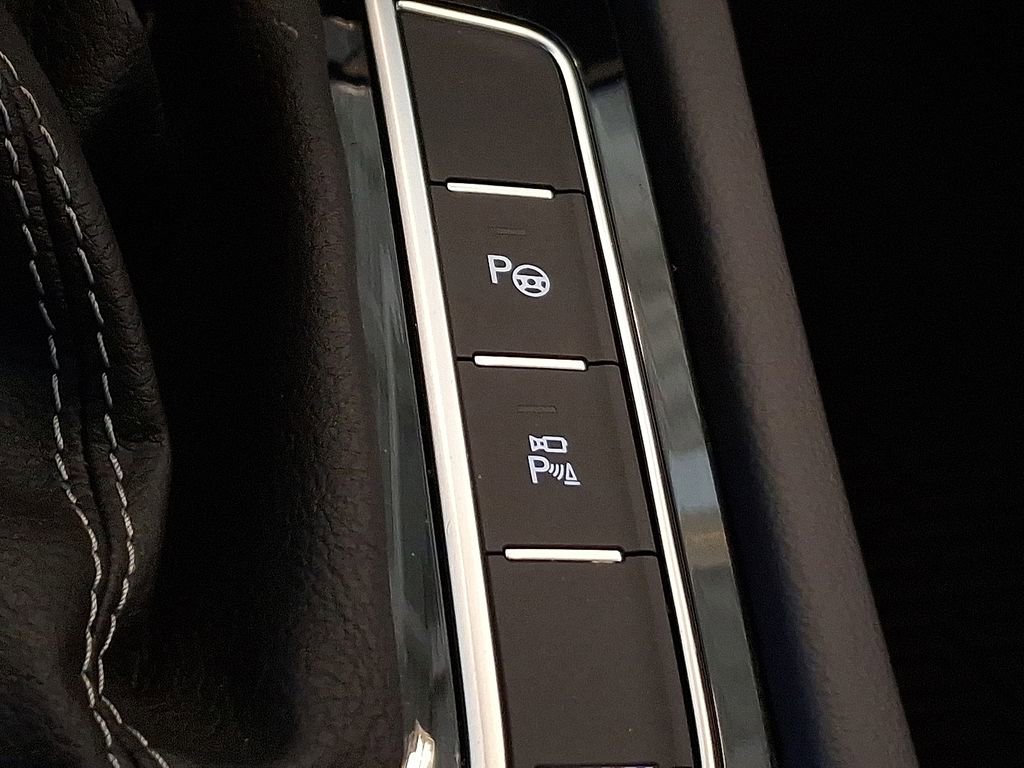 Used 2023 Volkswagen Arteon SEL Premium image 26