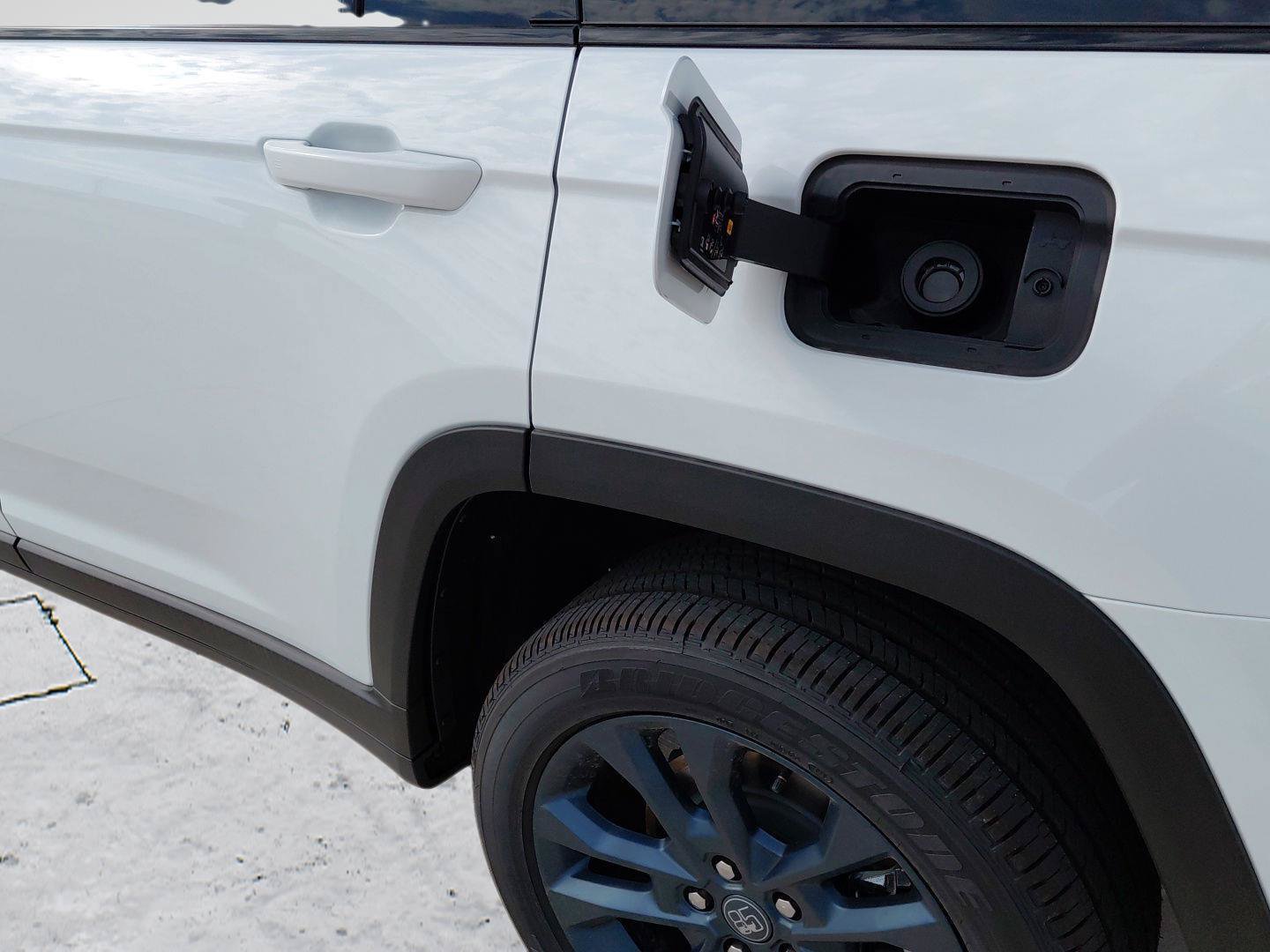 New 2026 Jeep Grand Cherokee L Limited AWD/4WD image 26