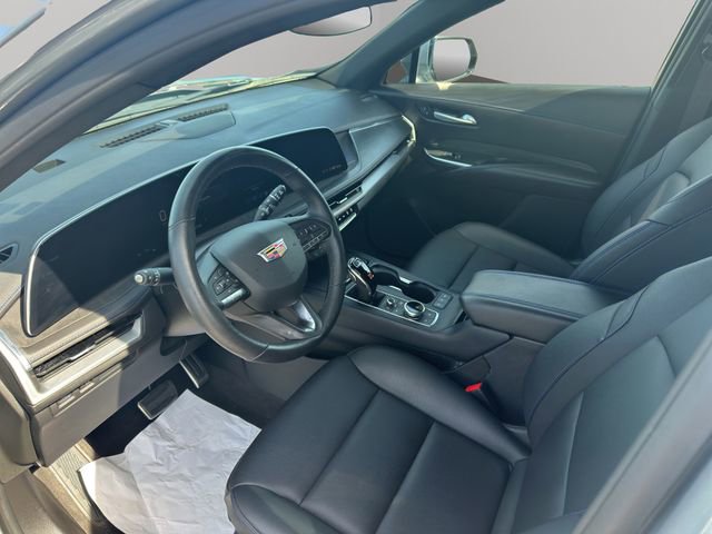 Used 2024 Cadillac XT4 Sport image 10
