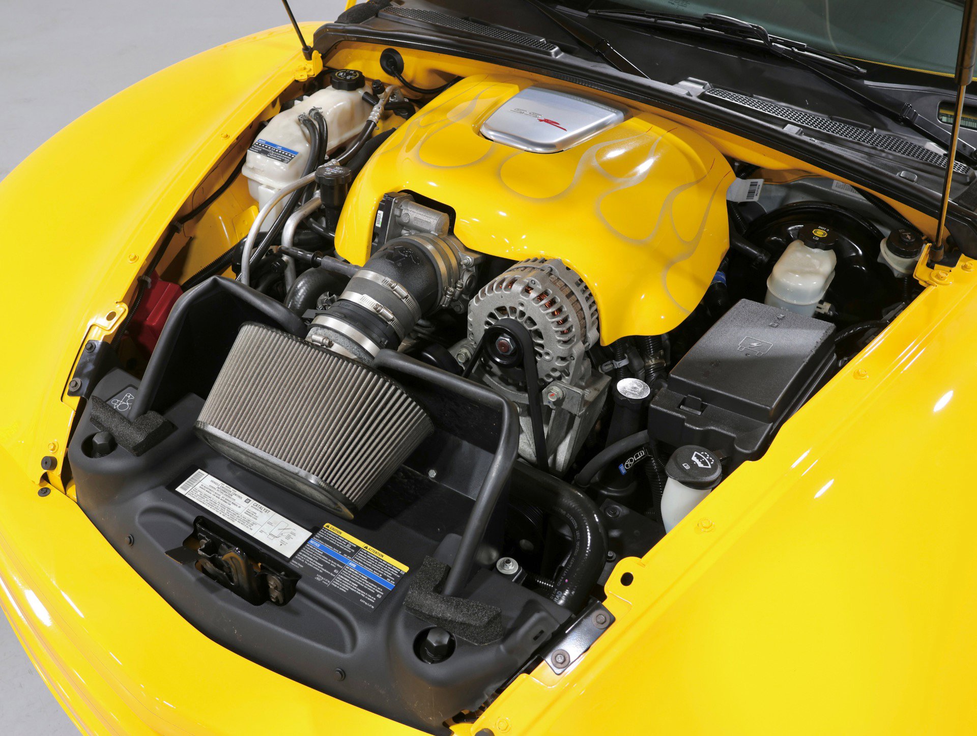 Used 2005 Chevrolet SSR 6 Speed Manual - Only 12K Mile w/ Preferred Equipment Group image 5