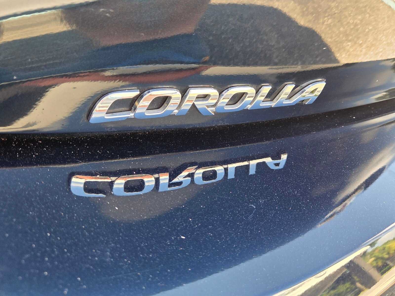Used 2020 Toyota Corolla SE FWD image 17