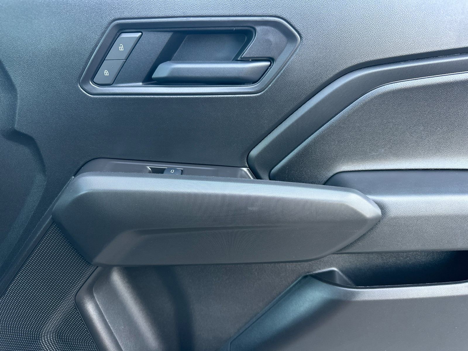 Used 2024 Chevrolet Colorado Trail Boss w/ Safety Package image 19