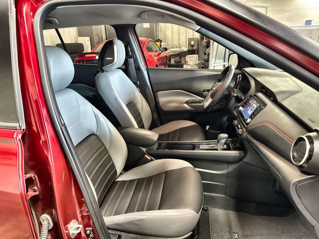 Used 2023 Nissan Kicks SR w/ SR Premium Package image 30
