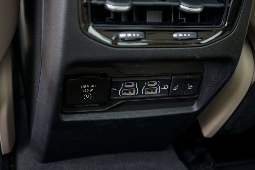 Used 2022 Jeep Grand Cherokee Limited AWD/4WD image 25
