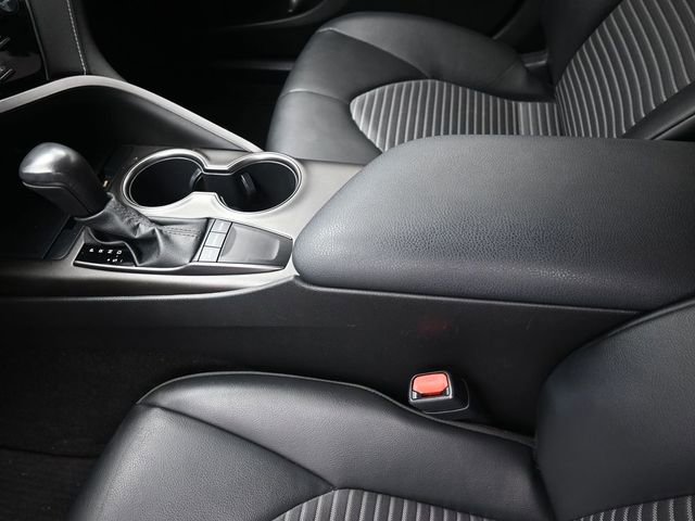 Used 2022 Toyota Camry SE image 31