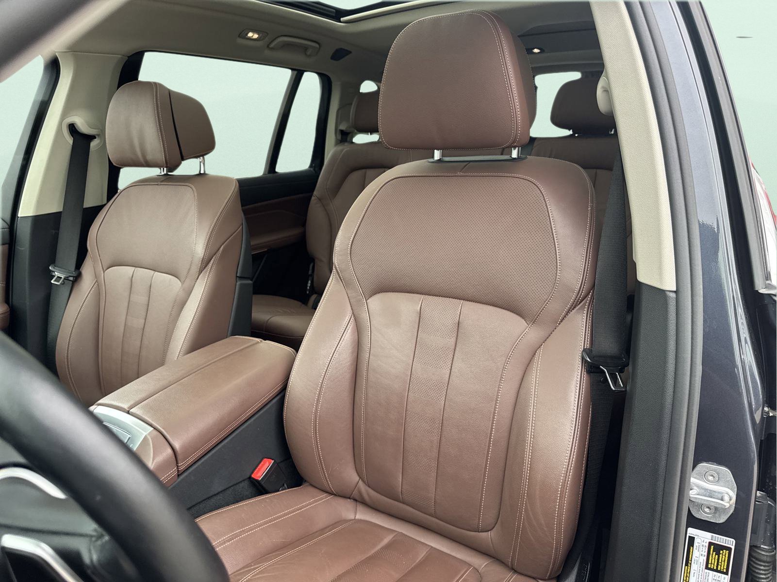 Used 2020 BMW X7 xDrive50i w/ Cold Weather Package AWD/4WD image 19