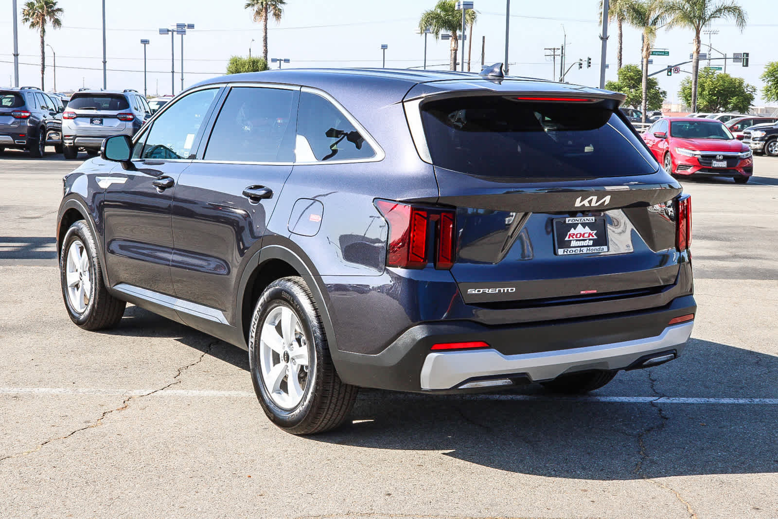 Used 2026 Kia Sorento LX FWD image 8