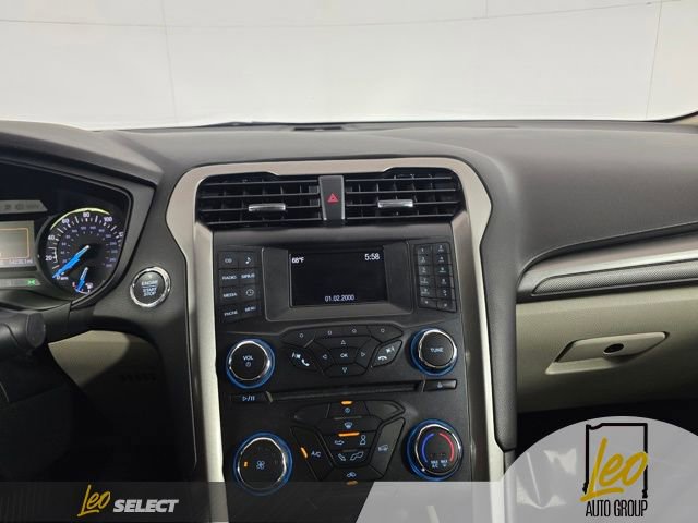 Used 2018 Ford Fusion SE image 10