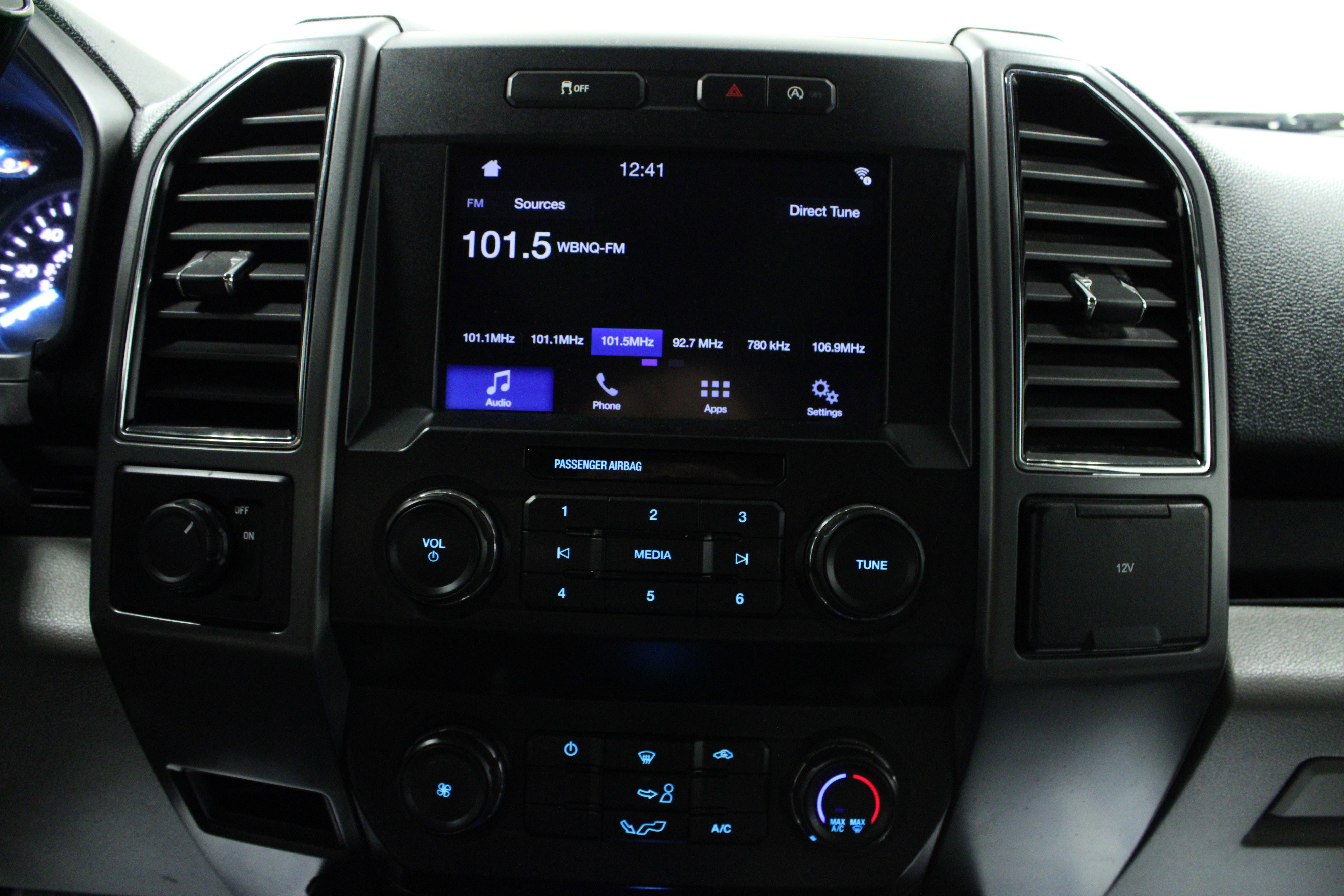 Used 2019 Ford F150 XLT image 21