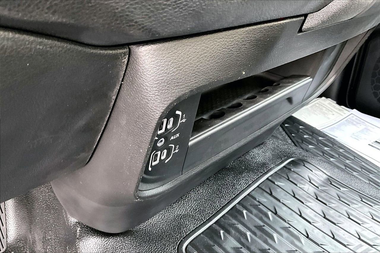New 2025 RAM 5500 Tradesman AWD/4WD image 25