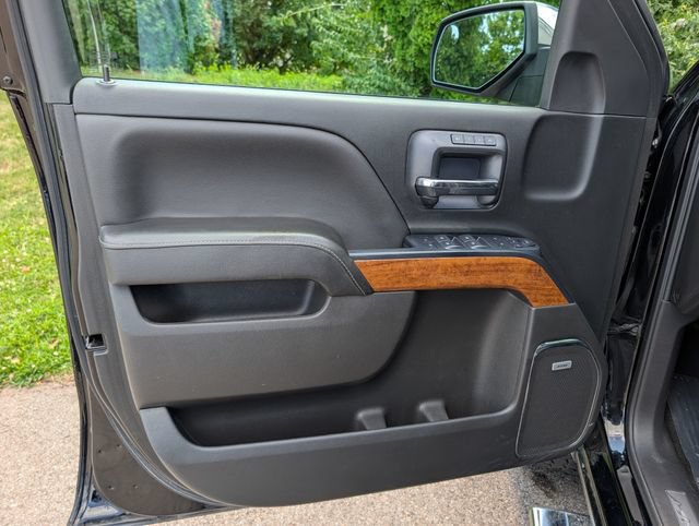Used 2018 Chevrolet Silverado 1500 High Country AWD/4WD image 34