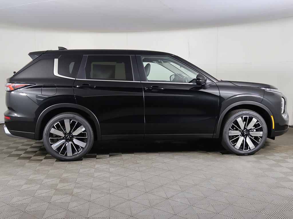 New 2026 Mitsubishi Outlander SE AWD/4WD image 19