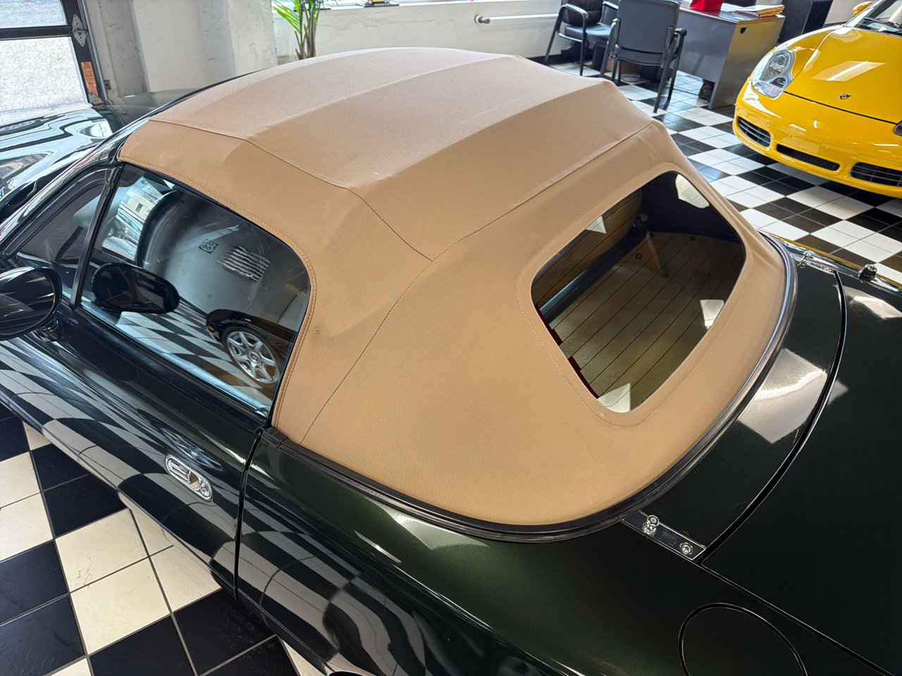 Used 1997 MAZDA MX-5 Miata M-Edition image 10