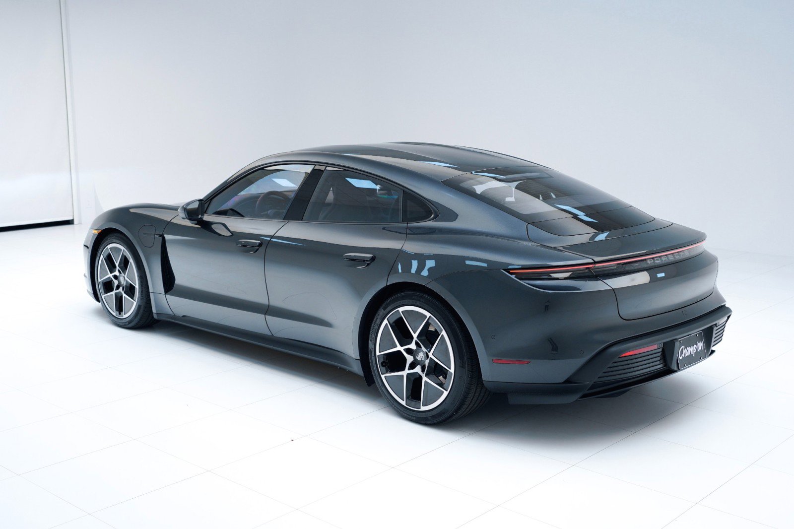 New 2026 Porsche Taycan image 3