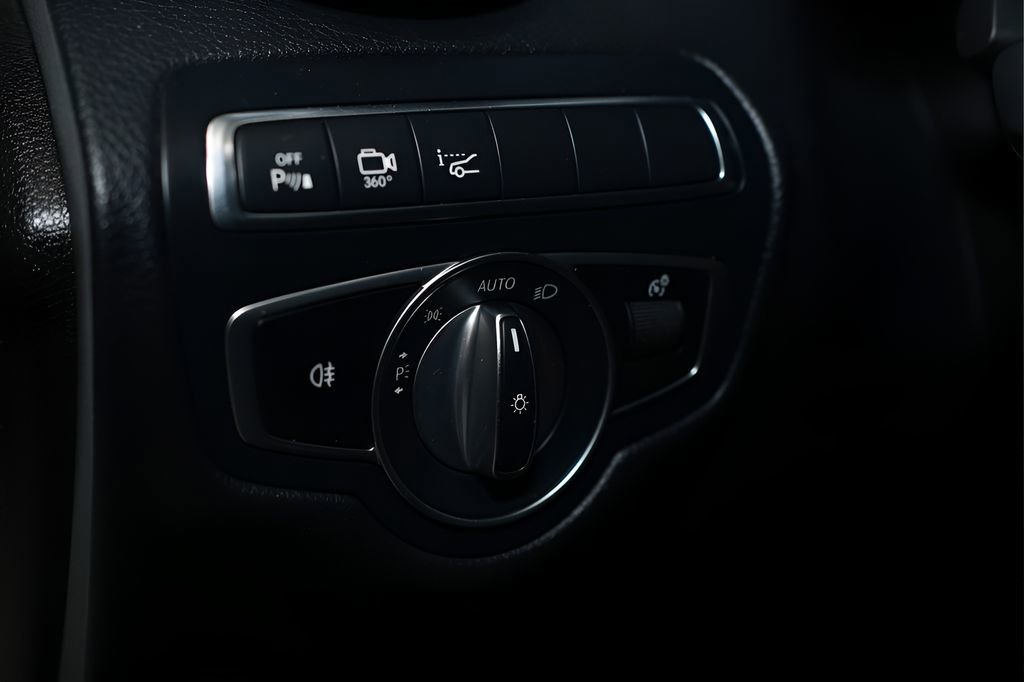 Used 2019 Mercedes-Benz GLC 63 AMG 4MATIC image 26