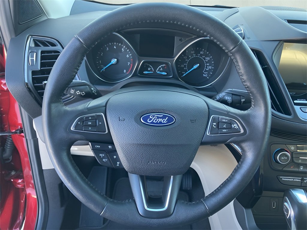 Used 2018 Ford Escape Titanium w/ Ford Safe & Smart Package image 11