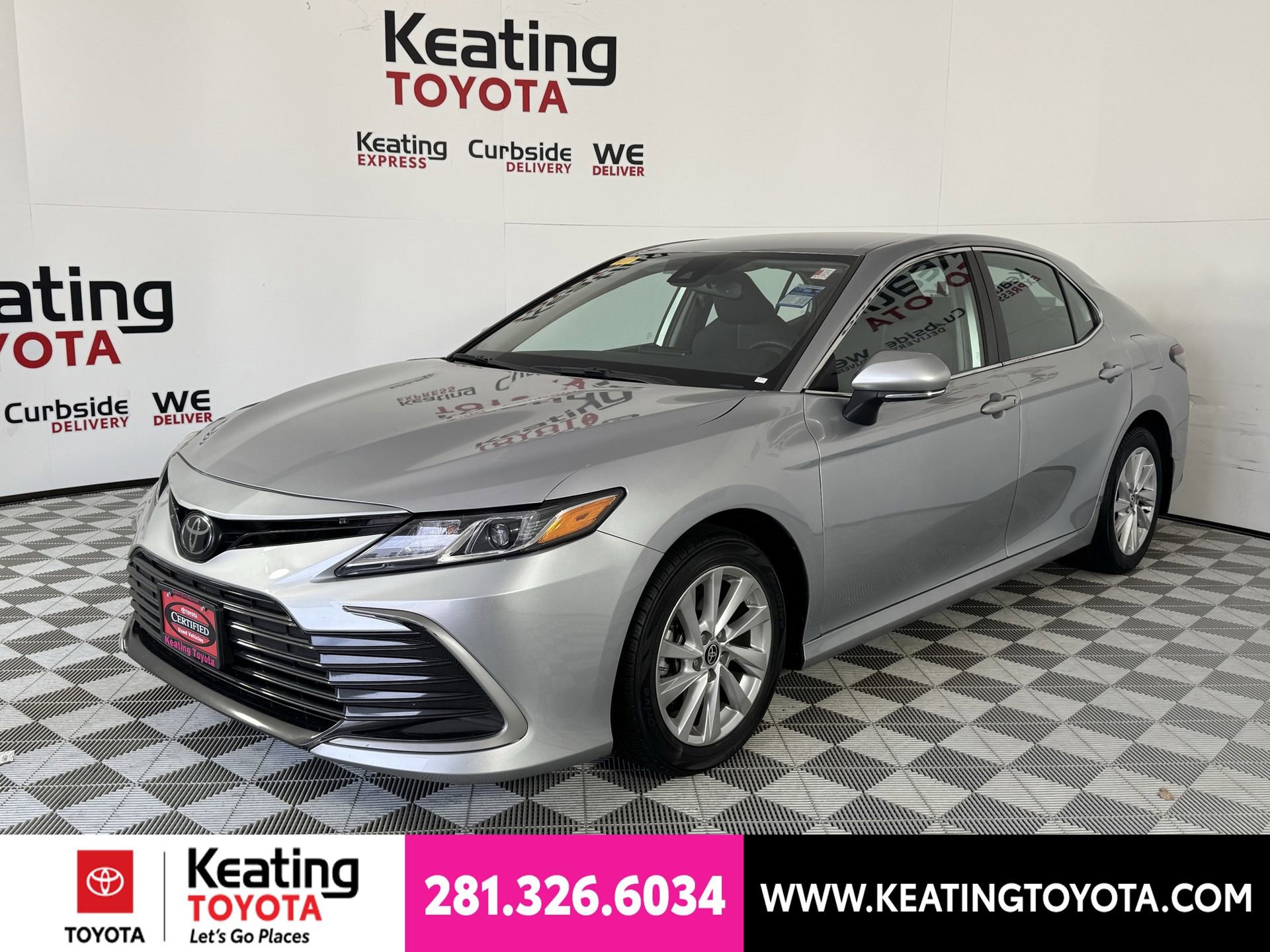 Used 2023 Toyota Camry LE w/ Convenience Package FWD image 10