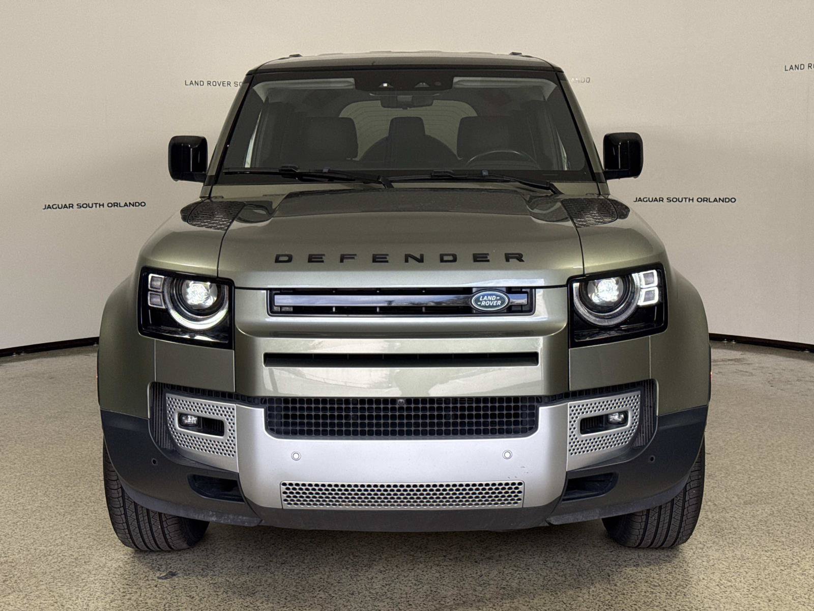 Used 2020 Land Rover Defender 110 SE AWD/4WD image 8
